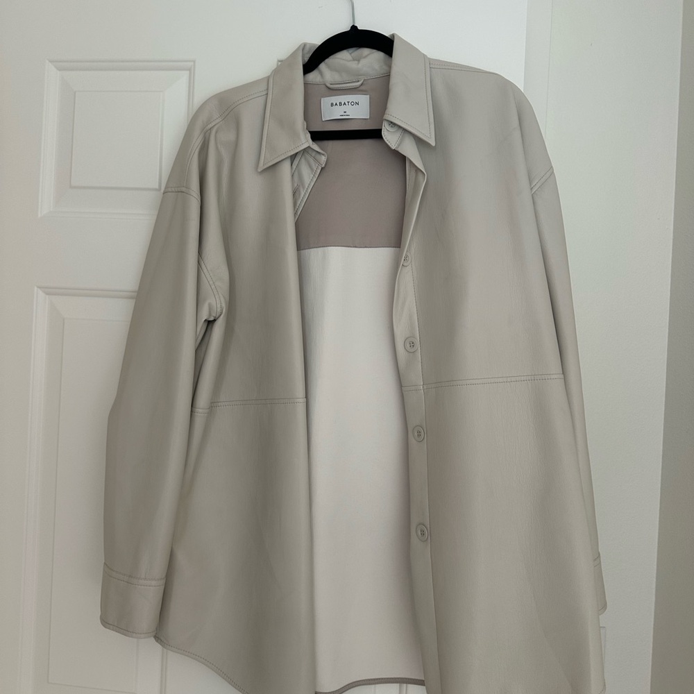 Aritzia Babaton Light Gray Shirt Jacket